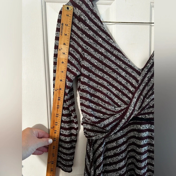 FREE PROPLE S Maverick Knit Gray Eggplant Stripe Wrap Lined Skater Dress V Neck - Picture 12 of 14